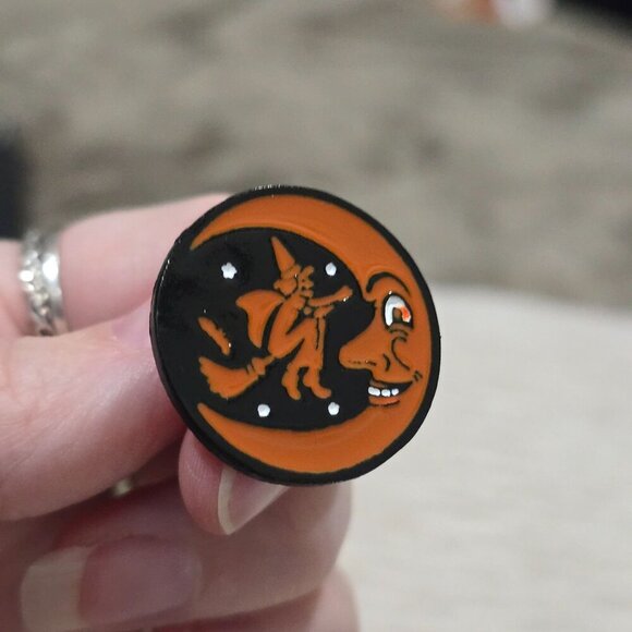 Retro Halloween Witch & Moon Enamel Pin – Spooky Crescent Flying Broom Brooch - Picture 1 of 3